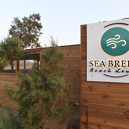 Nostos Beachfront Apartments & Studios Agios Ioannis  Exteriör bild