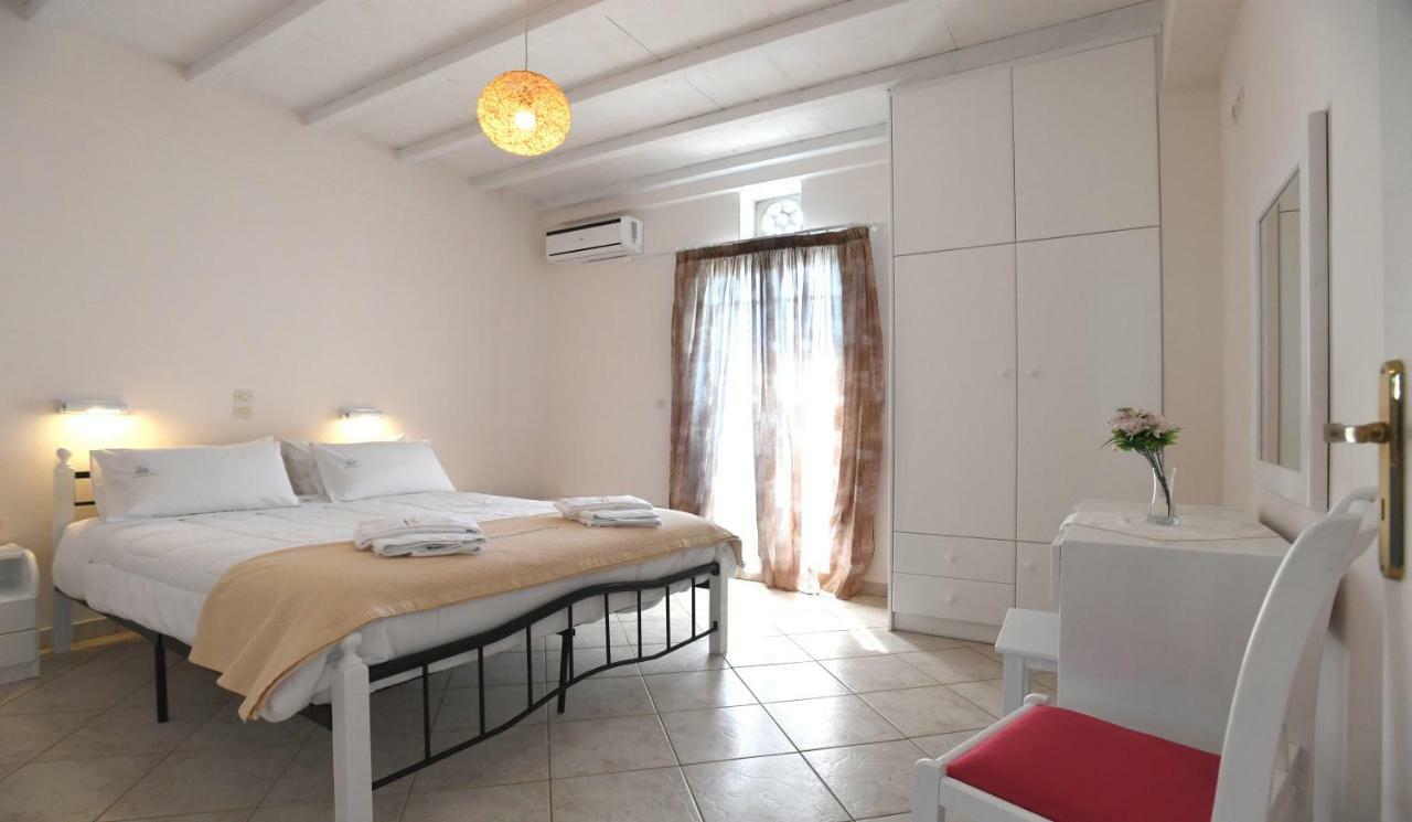 Nostos Beachfront Apartments & Studios Agios Ioannis  Exteriör bild